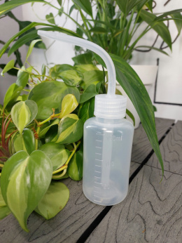 Butelka do precyzyjnego podlewania roślin | 150ml